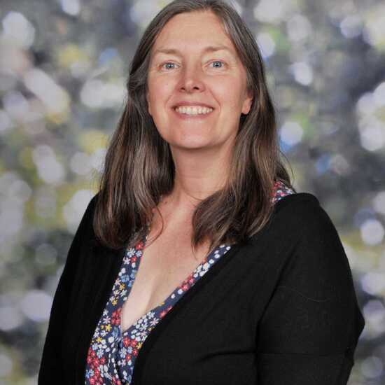 Mrs Lorraine Hodder